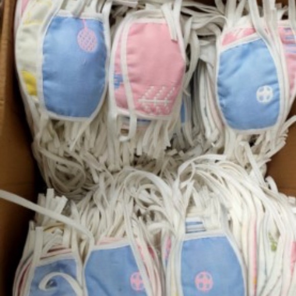 Children’ Mask - In Stock! PeekaBoo - Picture 2 of 2